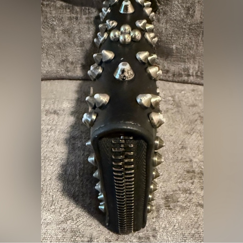 CHRISTIAN LOUBOUTIN BLACK GUN METAL PUNK ROCK DISTRESSED STUDDED WALLET - Picture 5 of 13